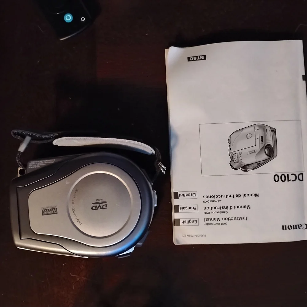 Canon DC100 Silver DVD Camcorder Set